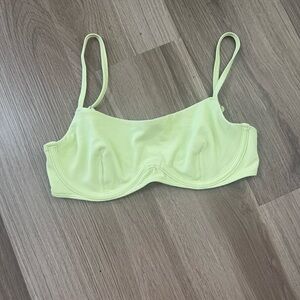 GILLY Hicks swimsuit top